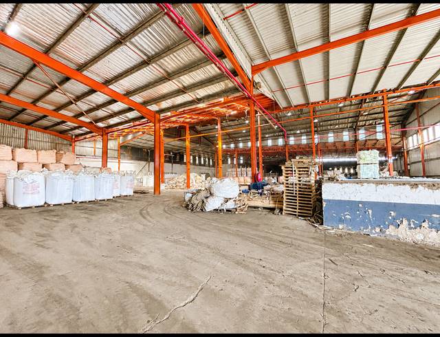 7,618M² WAREHOUSE FOR SALE IN MOBENI